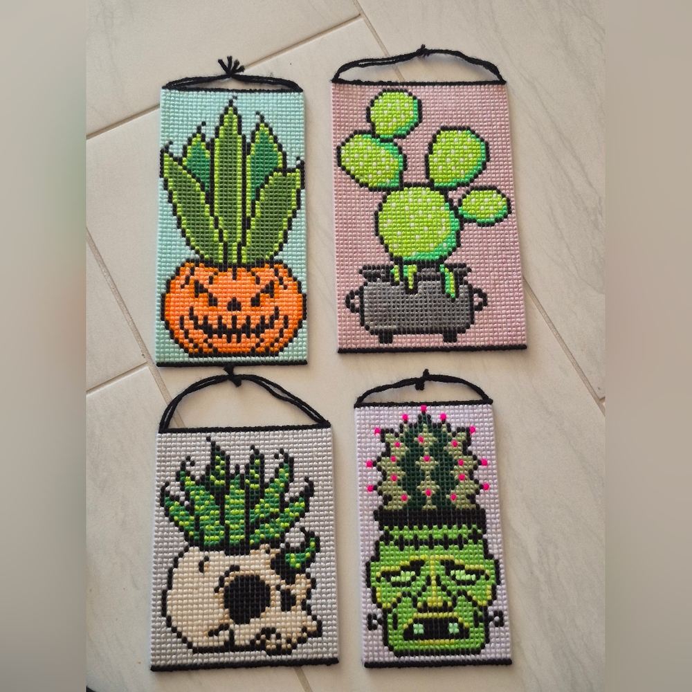 Handmade Set of 3 Cross Stitch Pumpkin/ Skull/Frankenstein/Calderon Tapestry